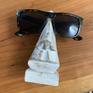 Nose + Mouth Sunglasses Holder
